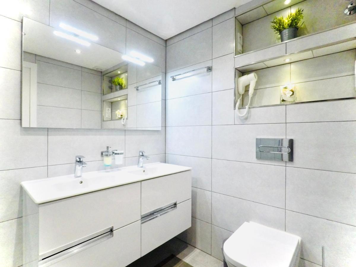Beach Apartment 3D - Фуeнхирола Екстериор снимка