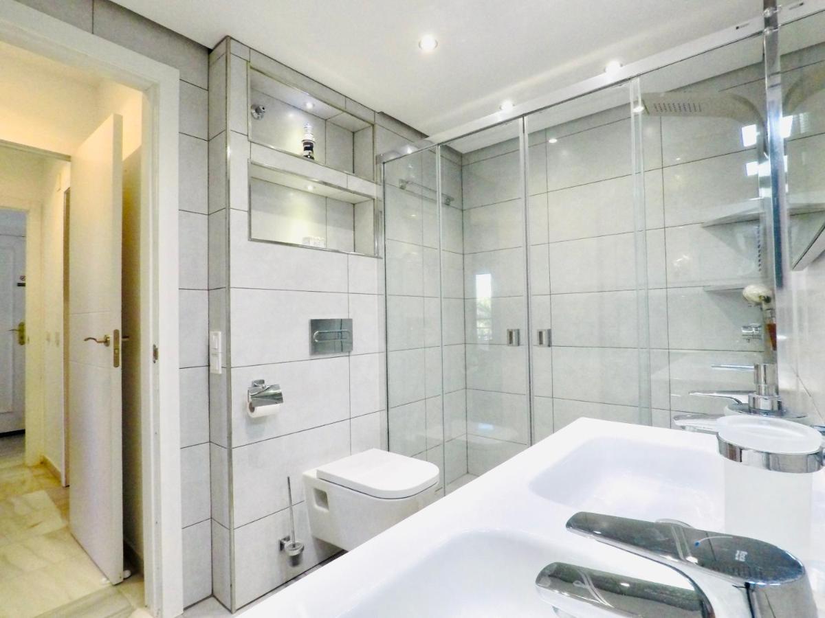 Beach Apartment 3D - Фуeнхирола Екстериор снимка