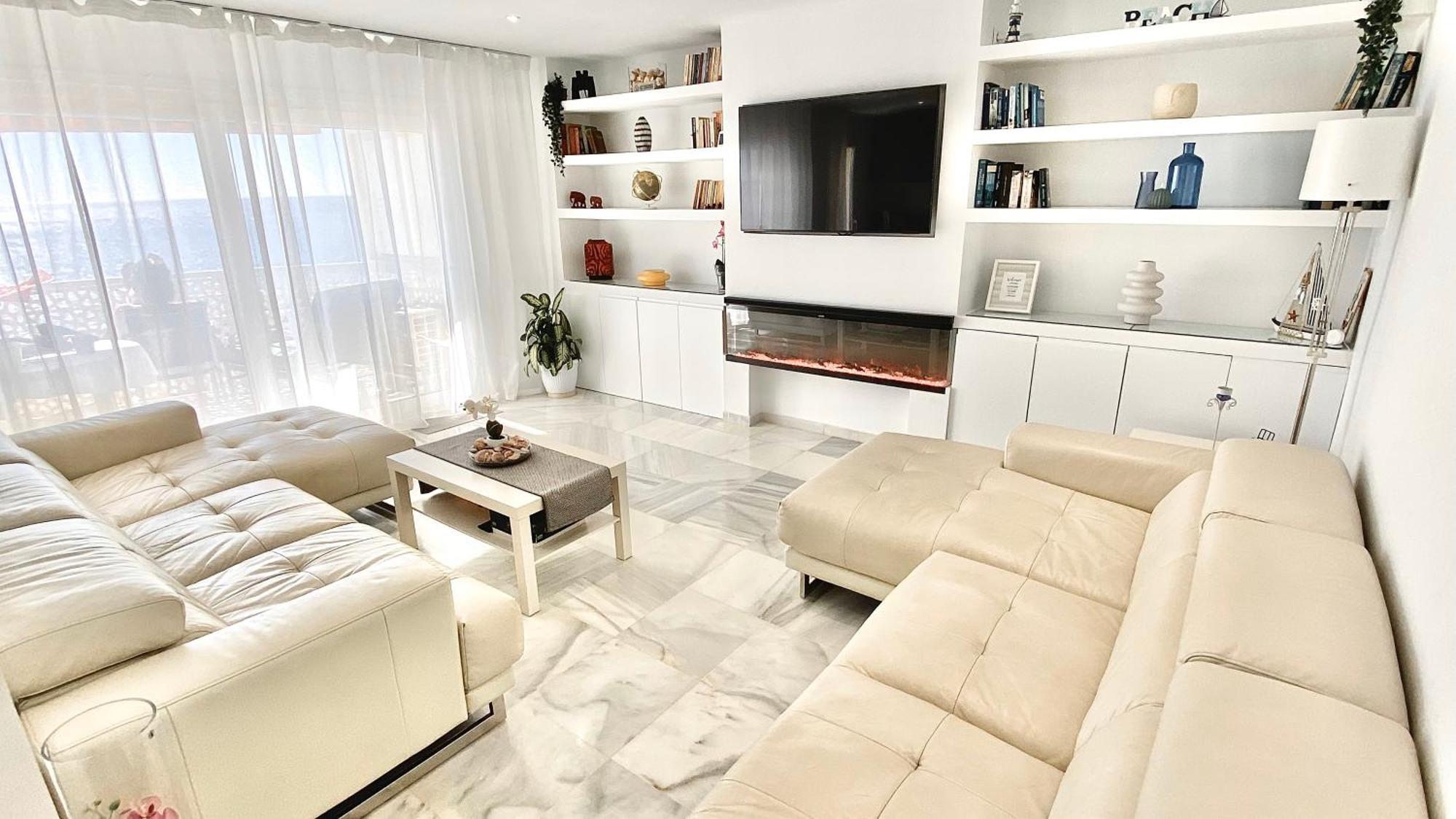 Beach Apartment 3D - Фуeнхирола Екстериор снимка